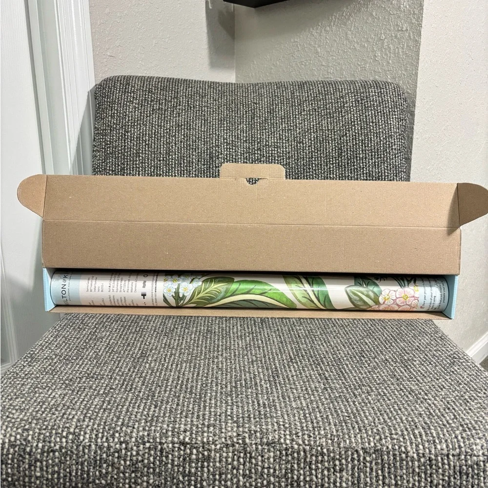 Milton & King Sunny Garden Wallpaper Roll A Bethany Linz Ivory BL055-I NEW